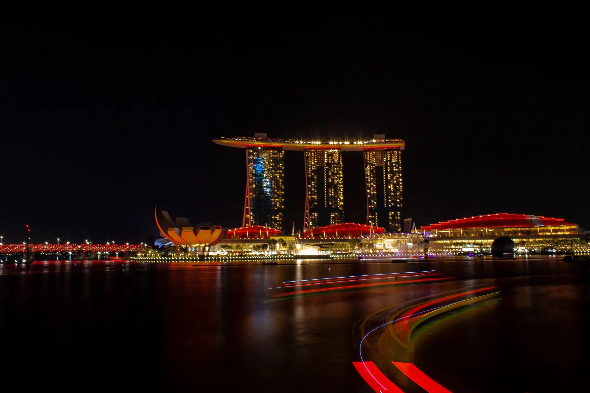 The Marina Bay Sands skyline glowing at night